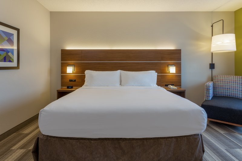HOLIDAY INN EXP STES VANDALIA