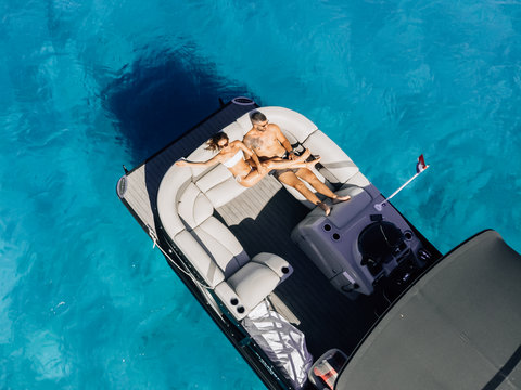 D-Resort Boat