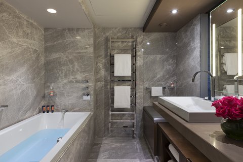 Mandarin Junior Suite
