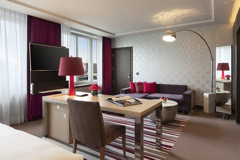 Mandarin Junior Suite
