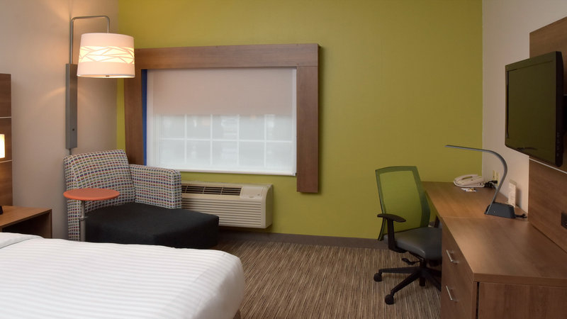 1 KING BED LEISURE NONSMOKING