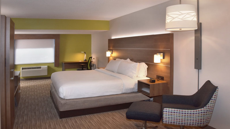 HOLIDAY INN EXP MT PLEASANT