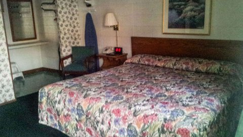 MH RelaxInnWestminster Westminster SC Guestroom King