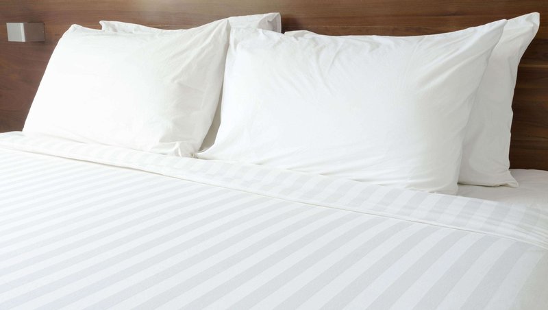 MH BlackAngusMotel Poteau OK Guestroom Queen