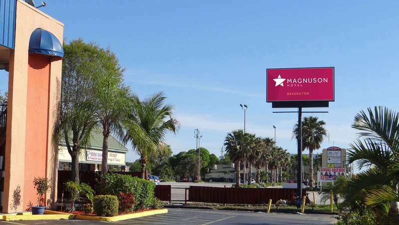 MH HotelBradenton Bradenton FL Property Exterior