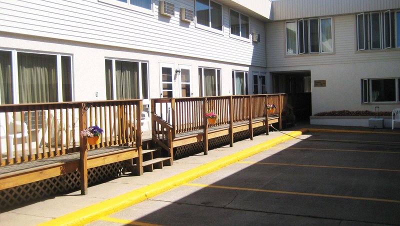 Magnuson Copper Crown Exterior Access Room