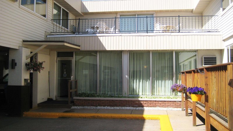 Michigan Copper Crown Magnuson Exterior