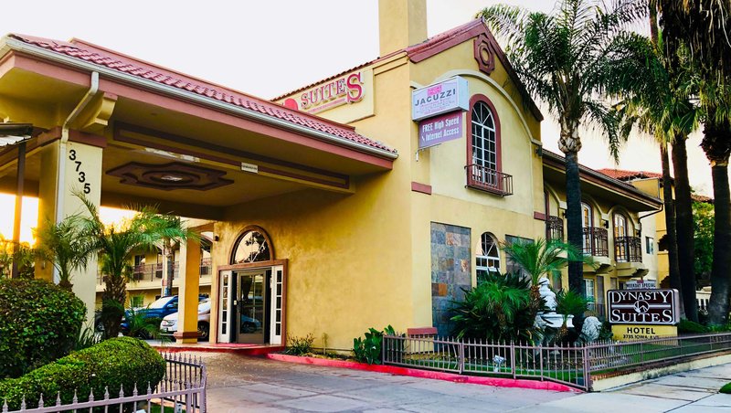 MH DynastySuitesHotel Riverside CA Property Exterior
