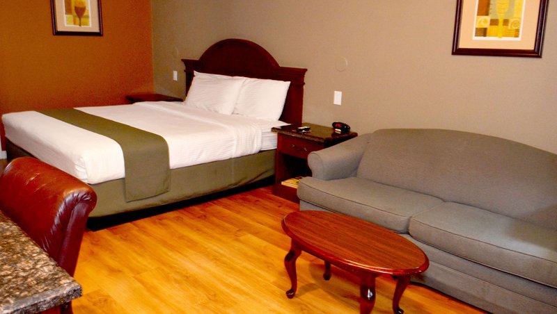 MH DynastySuitesHotel Riverside CA Guestroom King