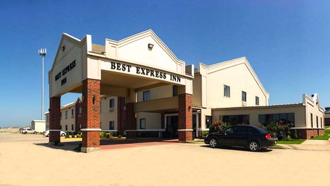 MH BestExpressInn Suites Calera OK Property Exterior