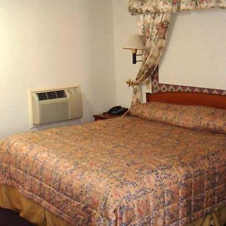 One Bed Guest Room