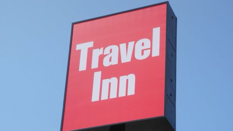 MH TravelInn Omaha NE Property Exter