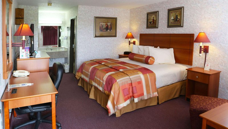 MH Howell Howell MI GuestRoom King