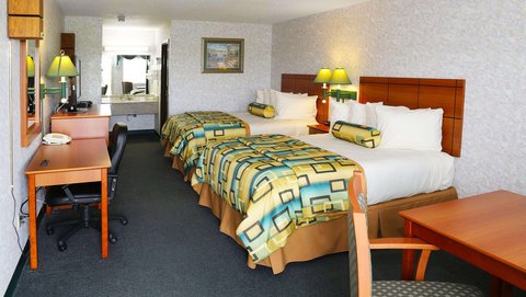 MH Howell Howell MI GuestRoom TwoDouble