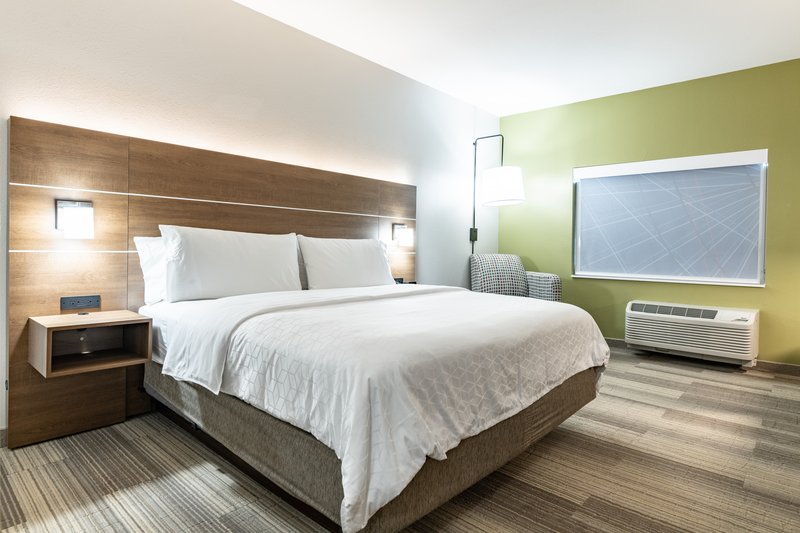 1 KING BED PREMIUM NON SMOKING