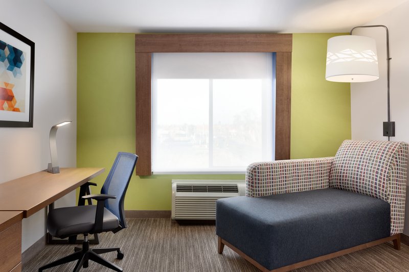 HOLIDAY INN EXPRESS MERCED