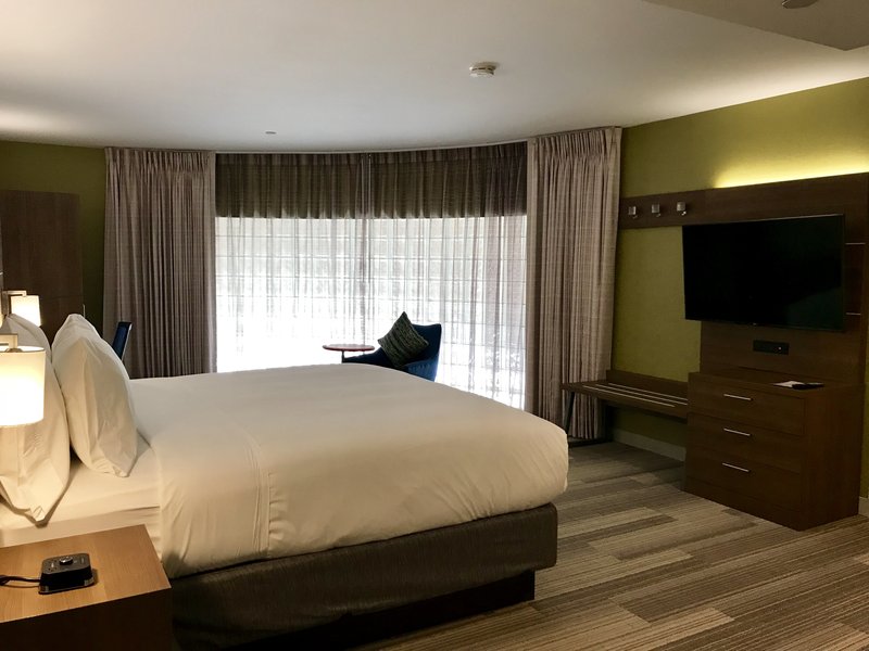 HOLIDAY INN EXP STES COLORADO