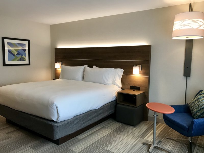 HOLIDAY INN EXP STES COLORADO