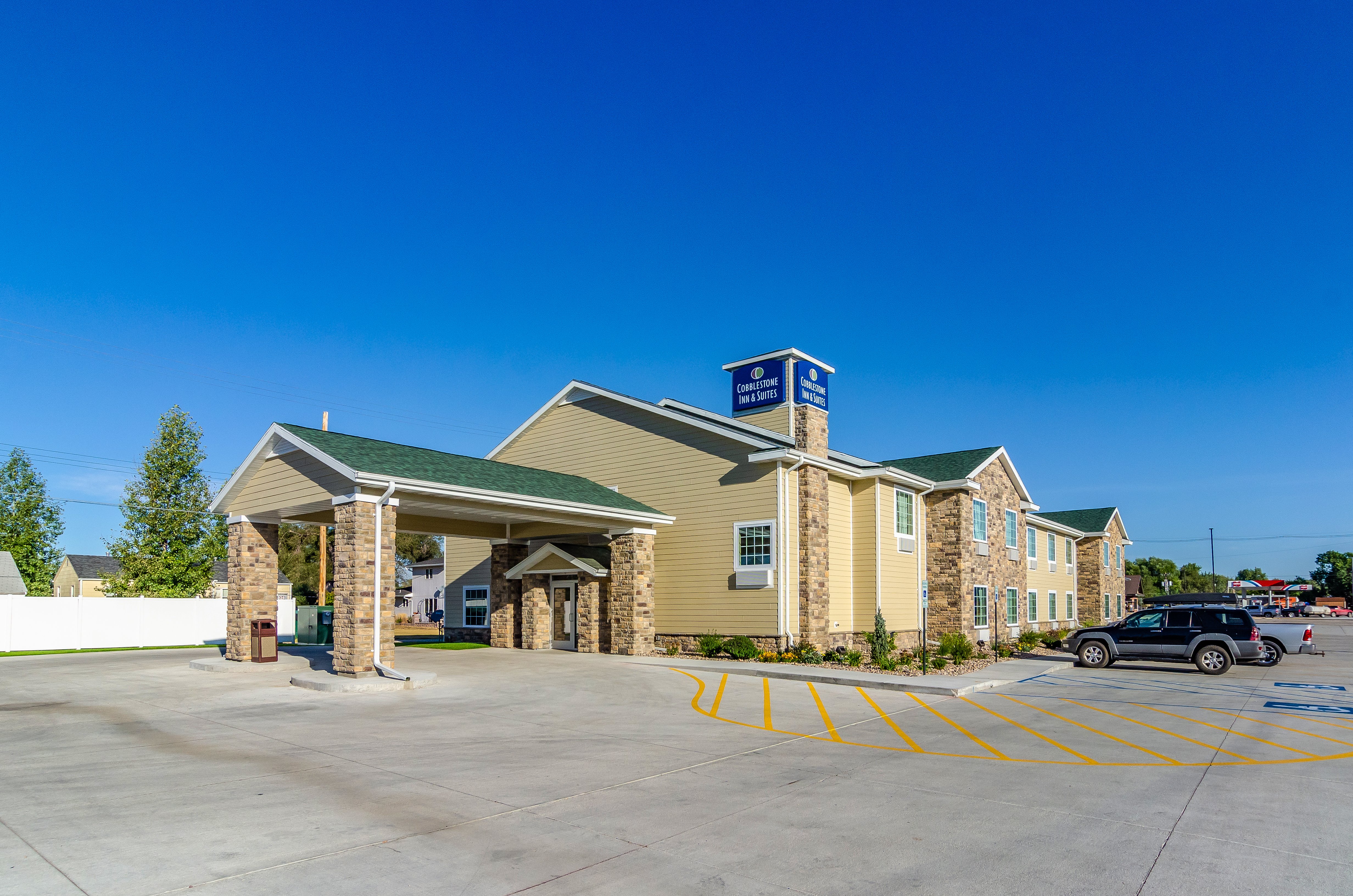 Cobblestone Inn & Suites