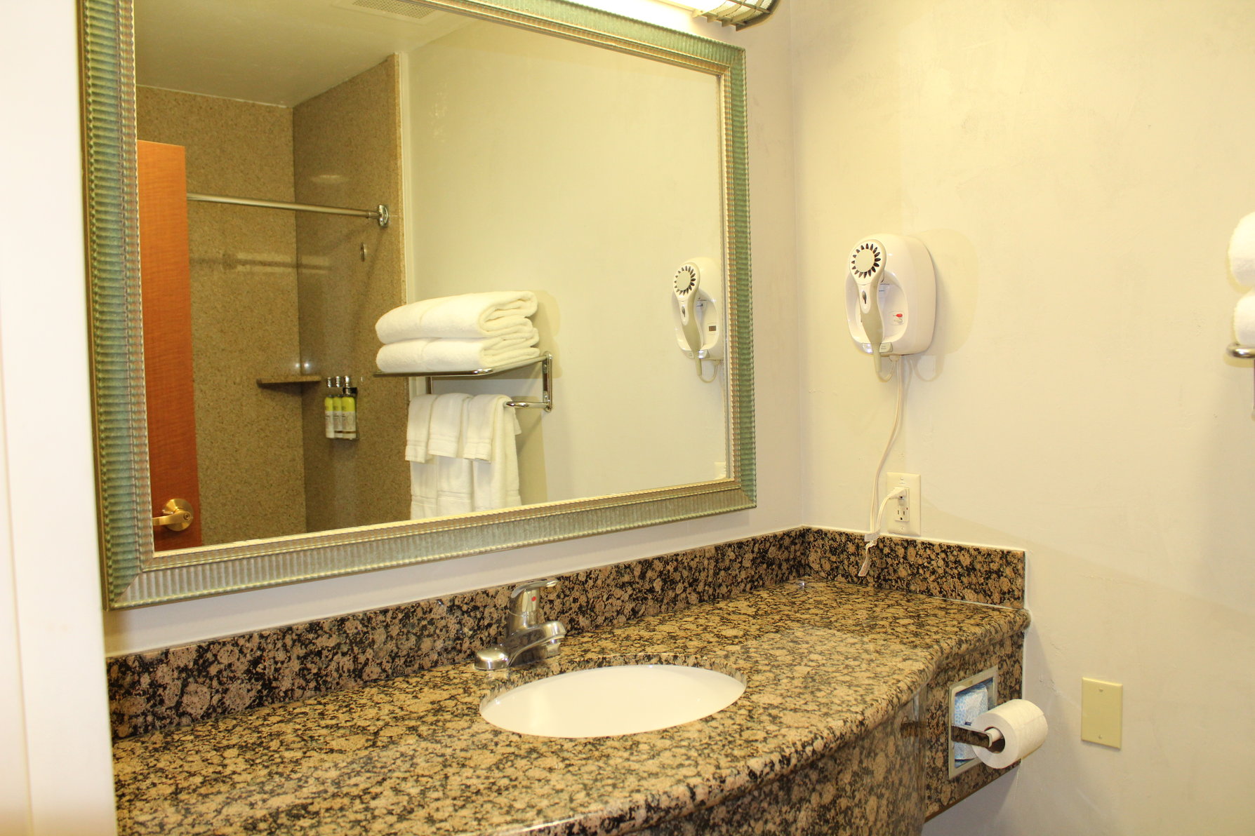 Holiday Inn Express & Suites TUCSON Room Type - 1 King Bed 1 Bedroom Suite