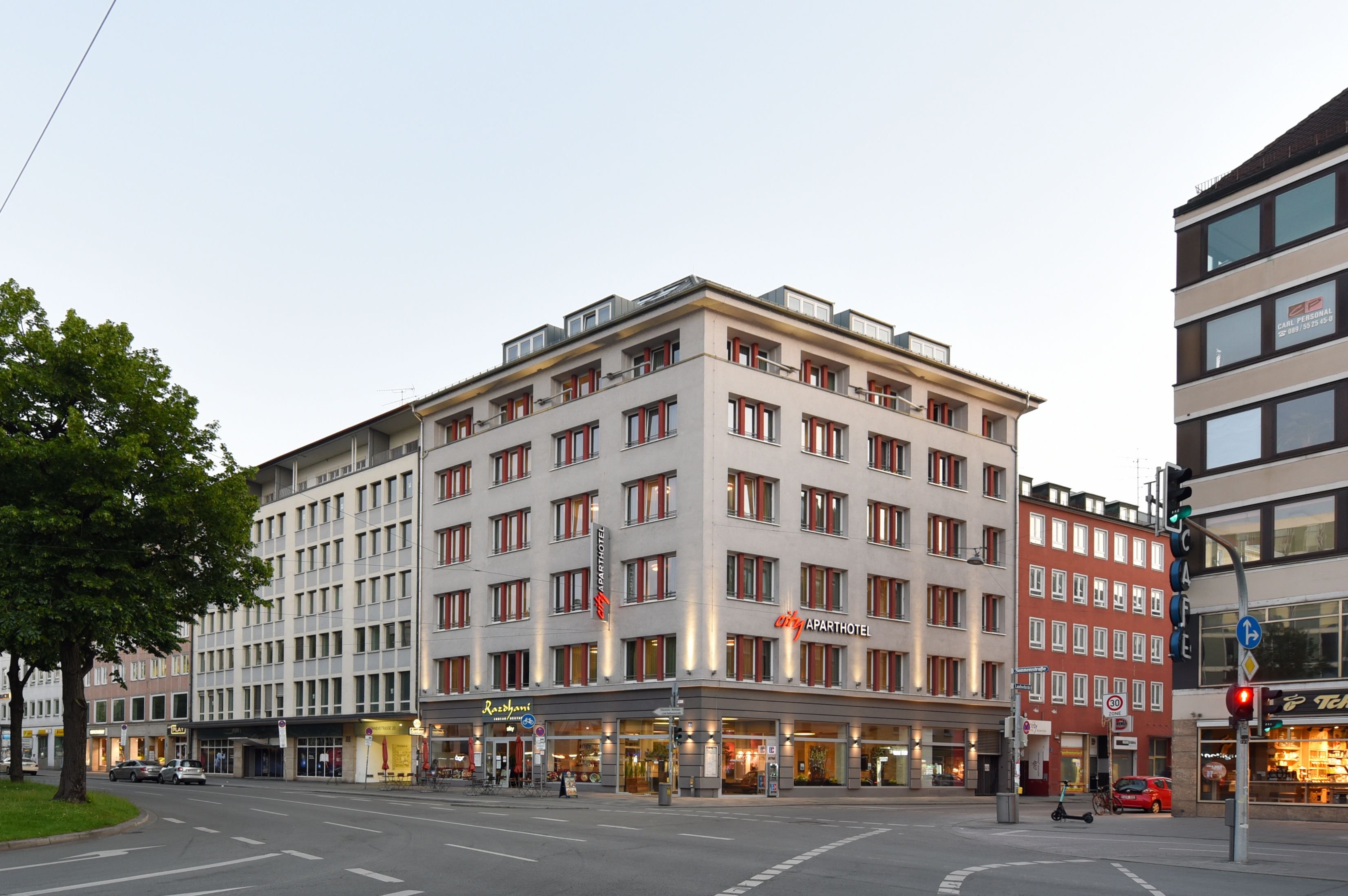 Koos Hotel & Apartments