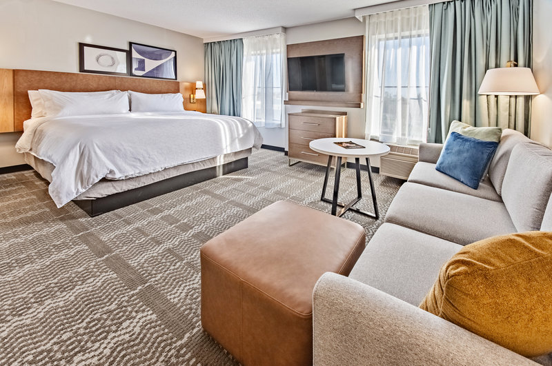 Staybridge Suites Cedar Rapids North
