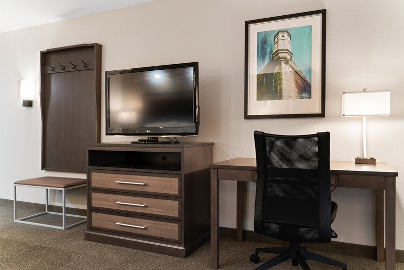 HOLIDAY INN HOTEL AND CONV CTR
