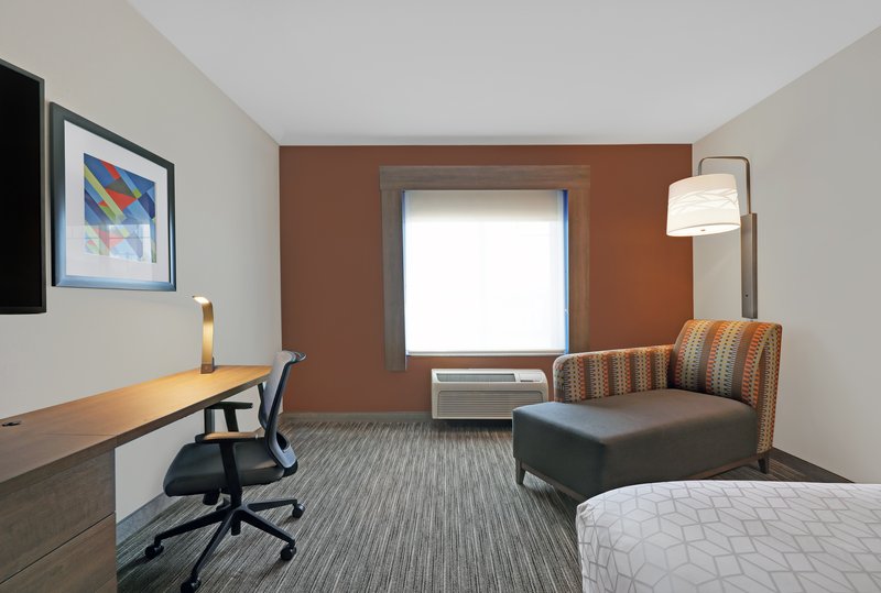 HOLIDAY INN EXP STES OR COAST