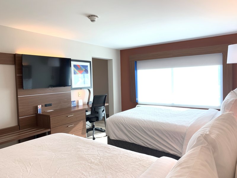 TWO QUEEN BED KIDS SUITE NON SMOKING