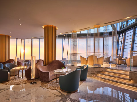 101F Lobby Lounge