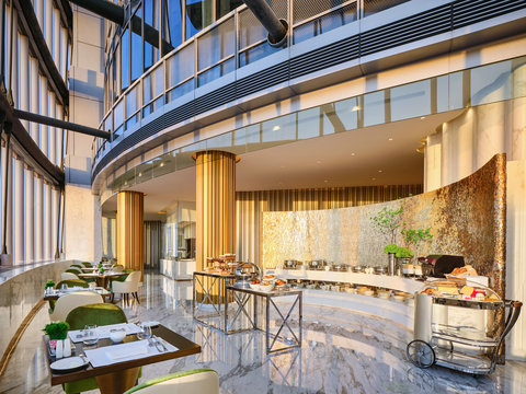 101F Centouno Restaurant Breakfast Counter With Bread Station