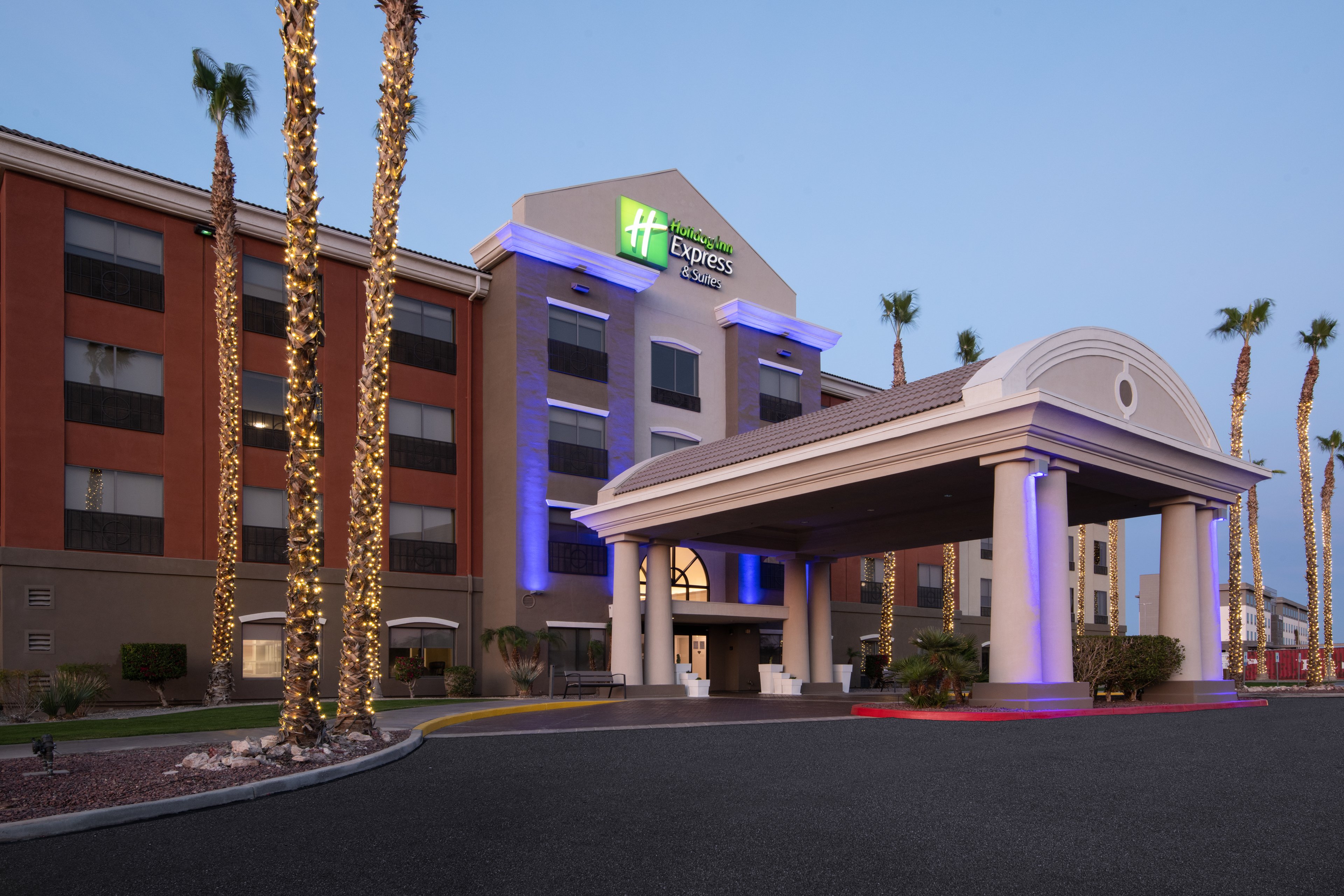 Holiday Inn Express & Suites Yuma