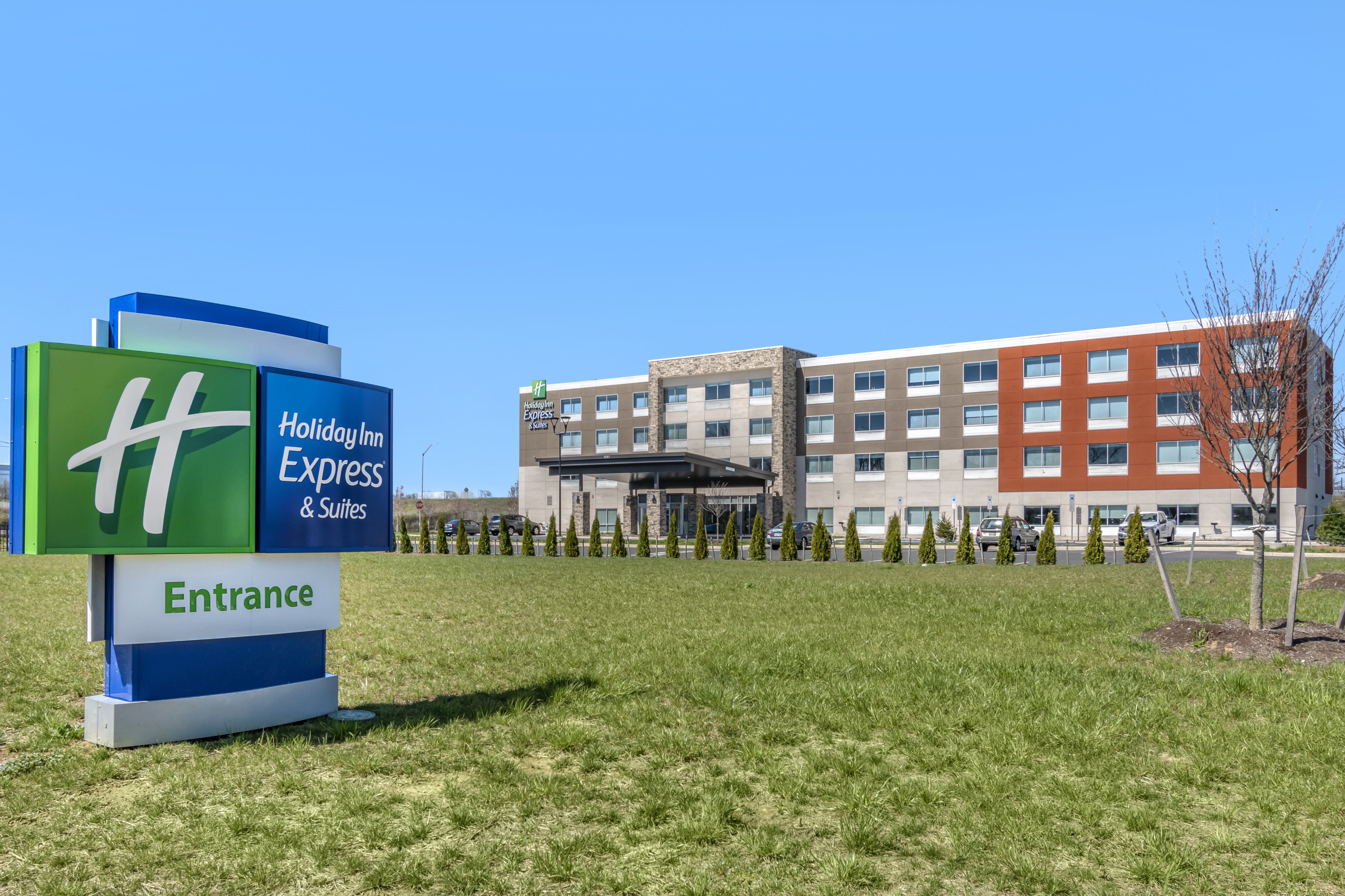 Holiday Inn Express/Stes Southwest I-81