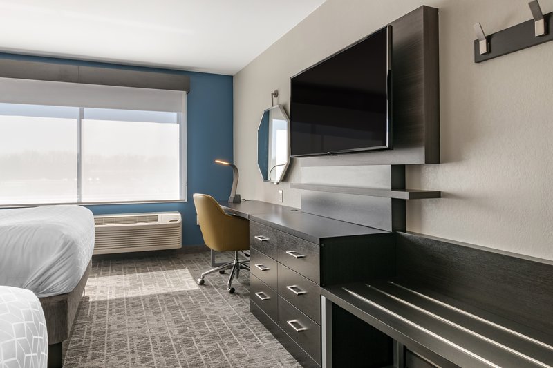 Holiday Inn Express and Suites Carlisle Southwest – I-81