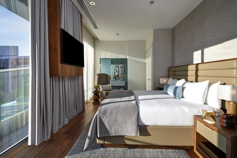 Signature Terrace Suite Bedroom