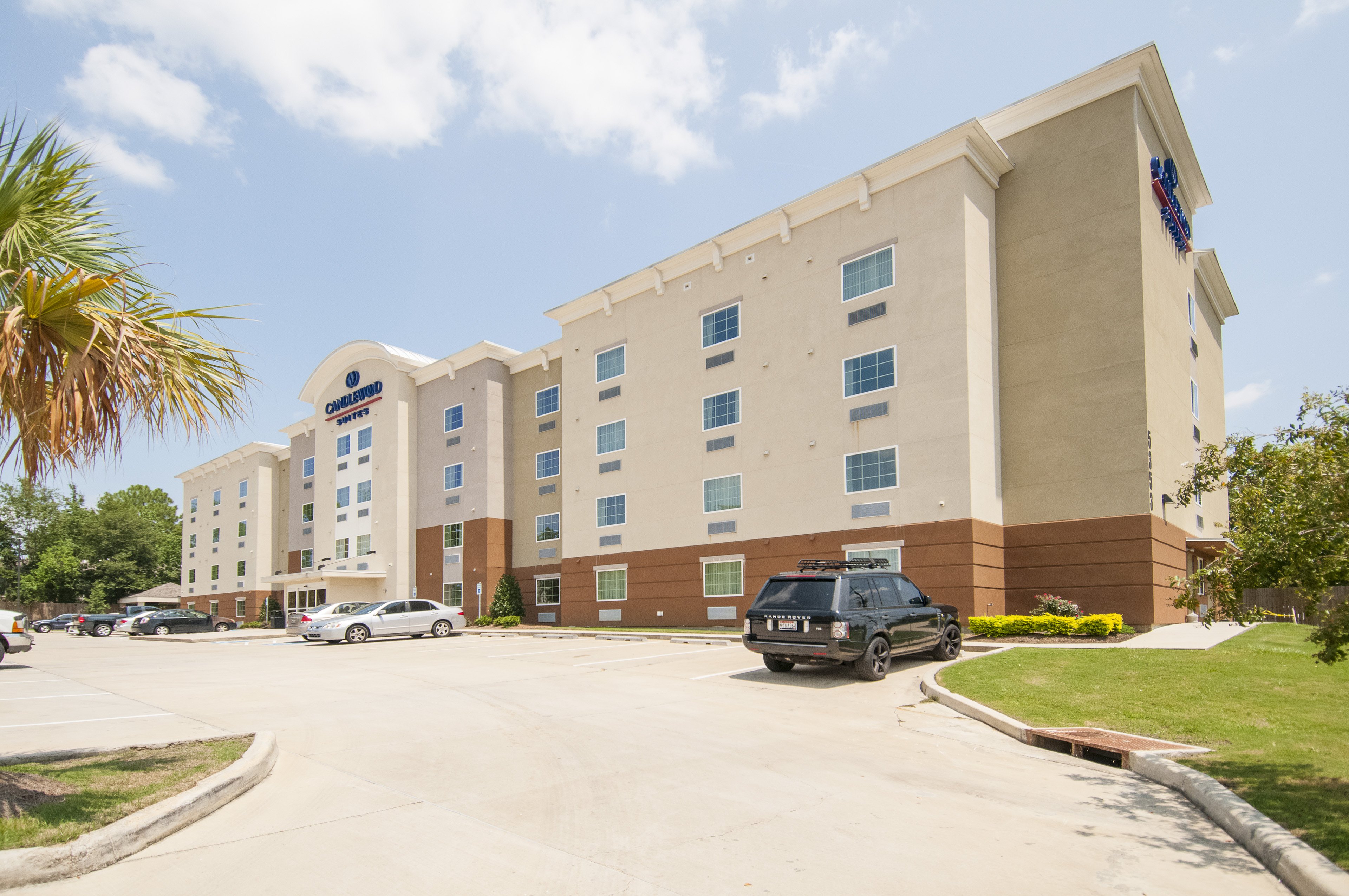 Candlewood Suites College Drive