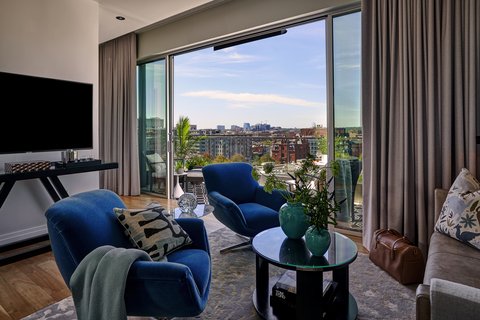 Signature Terrace Suite