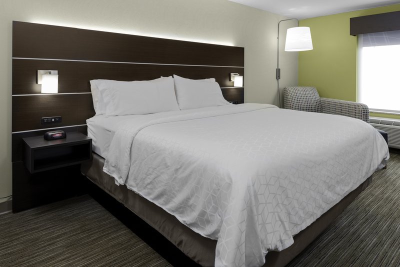 Holiday Inn Express & Suites Cordele North