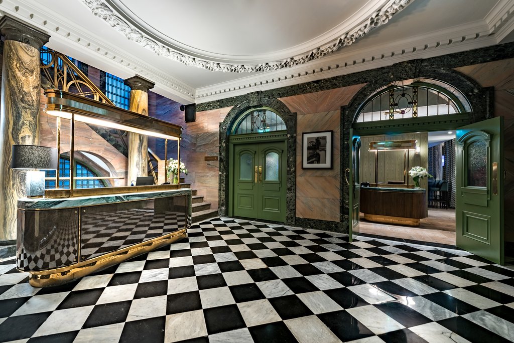 Guest photo