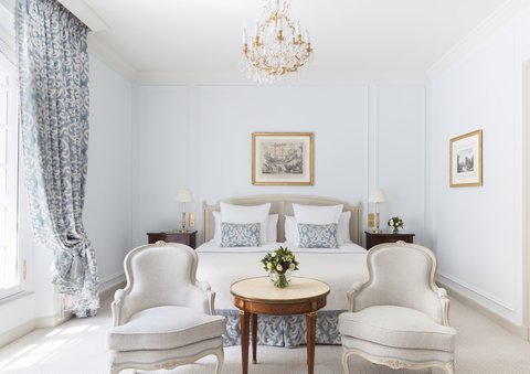 Le Bristol Paris Chambre Deluxe
