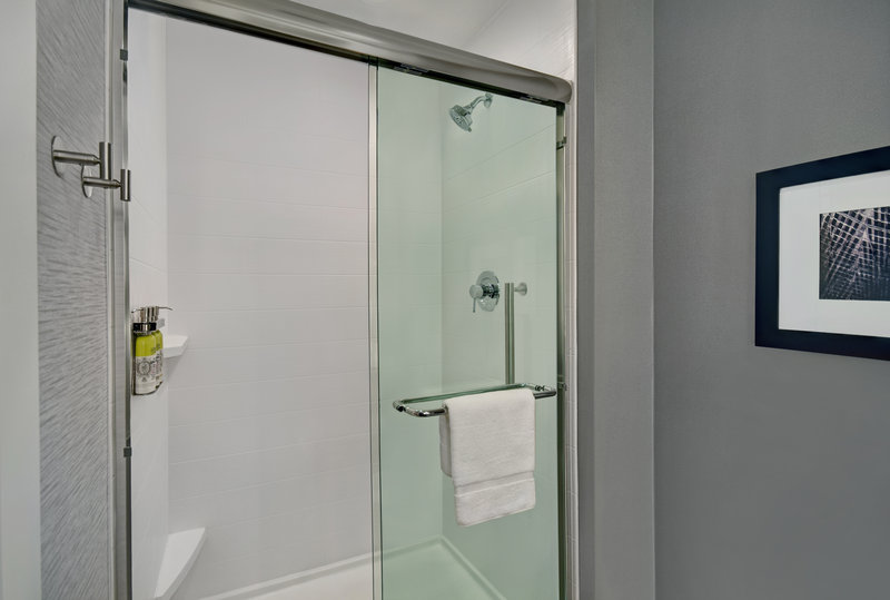 1 KING BED STUDIO SUITE NON SMOKING