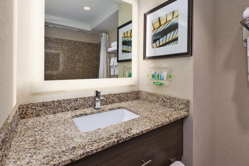 Holiday Inn Morgantown – University Area