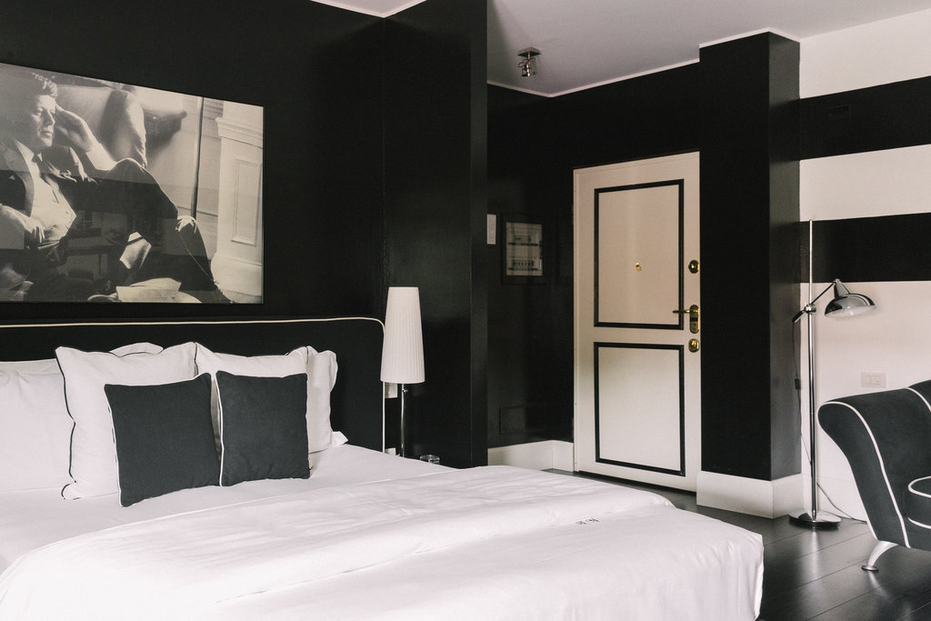 Guest photo
