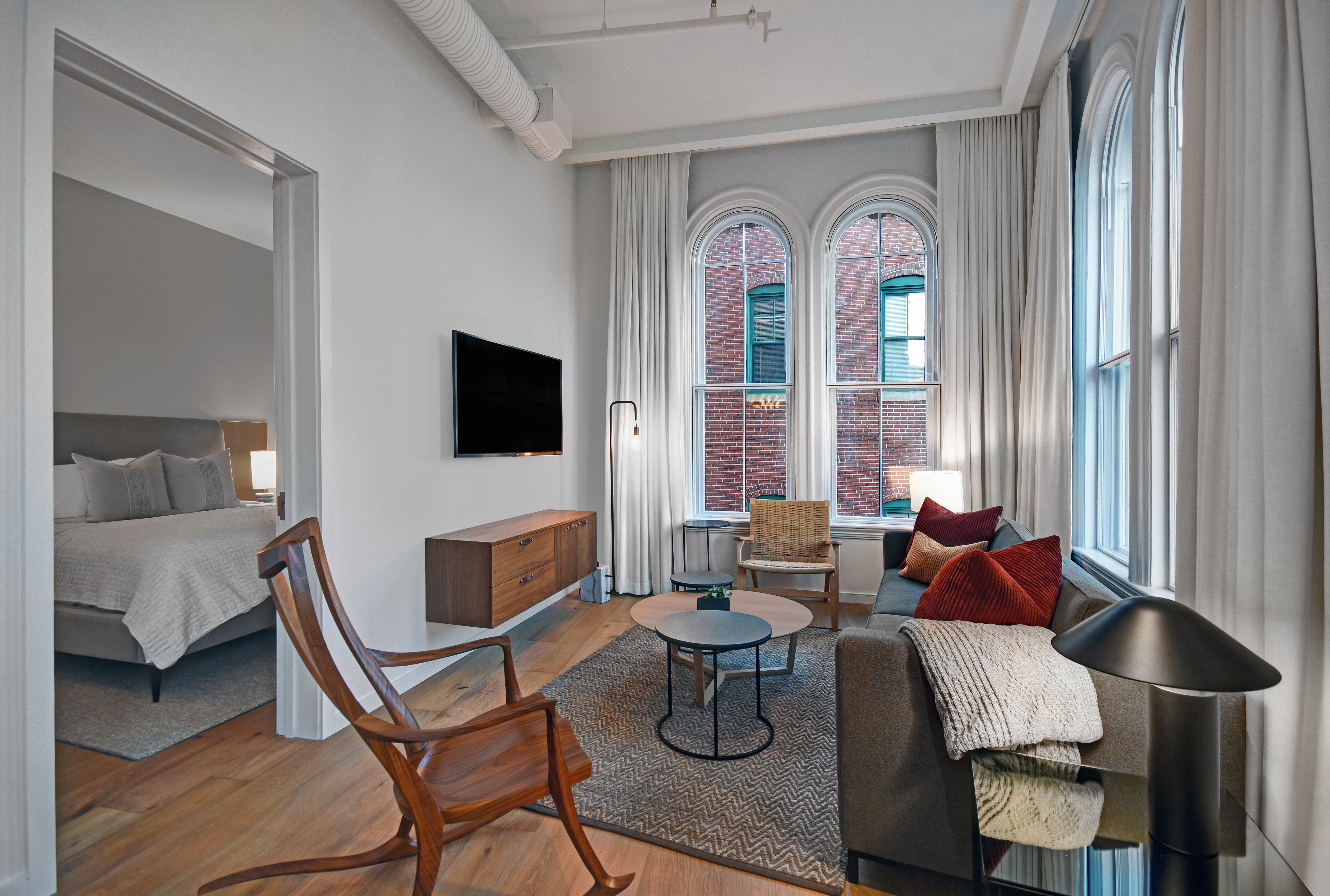 121 MIDDLE – AN URBAN INN