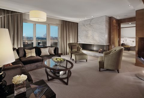 Oriental Suite Living Room