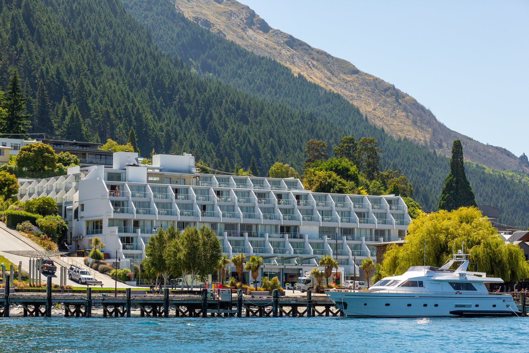 Crowne Plaza Queenstown by Ihg, an IHG Hotel - Hotel Exterior