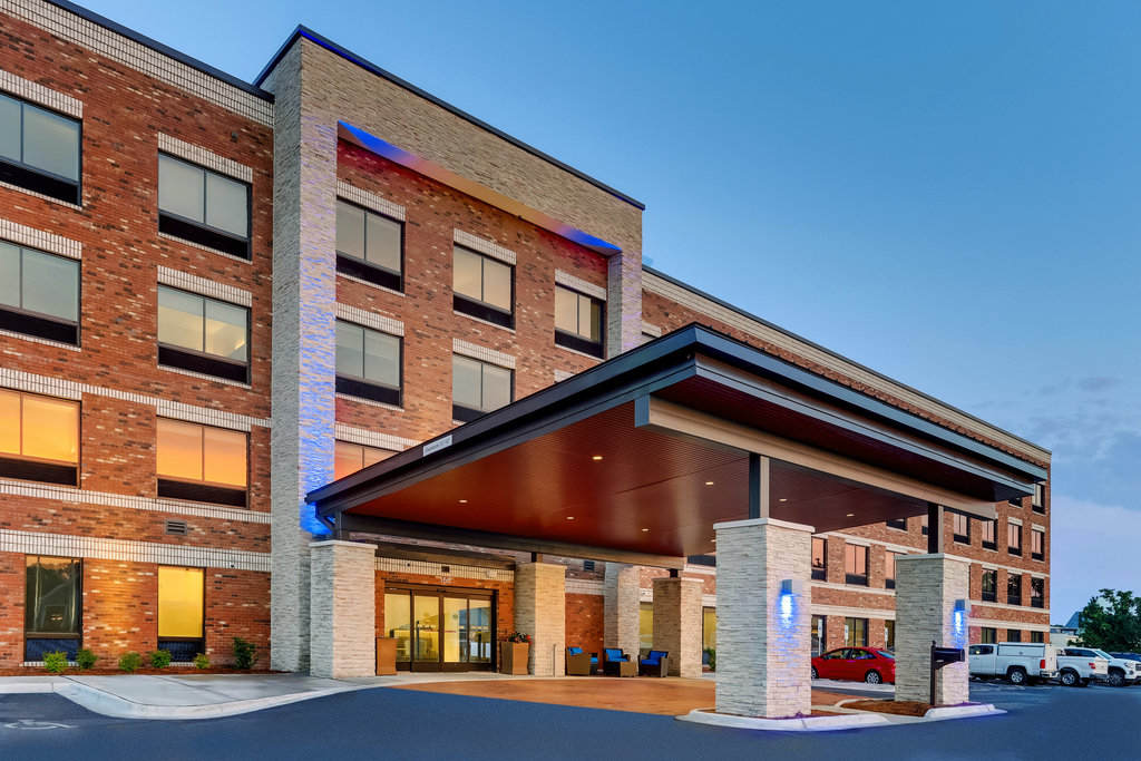 Holiday Inn Express WILMINGTON - PORTERS NECK, New Hanover