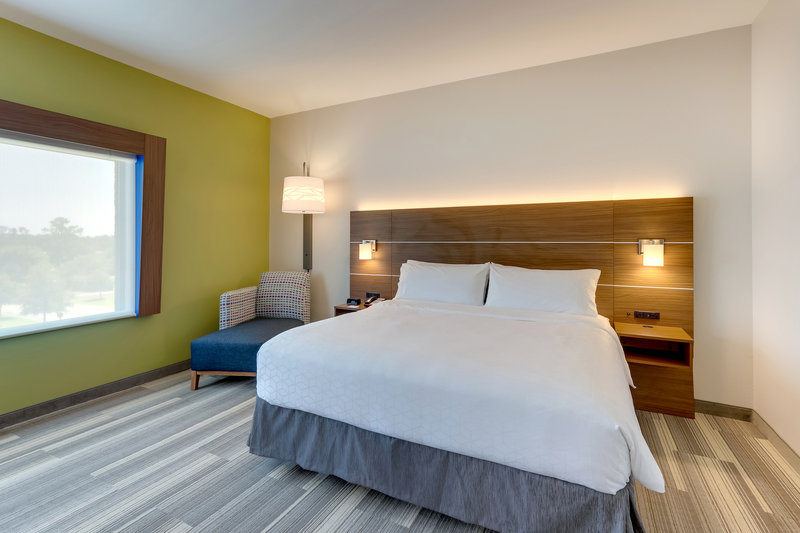 Holiday Inn Express Wilmington – Porters Neck