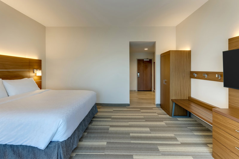 Holiday Inn Express Wilmington – Porters Neck