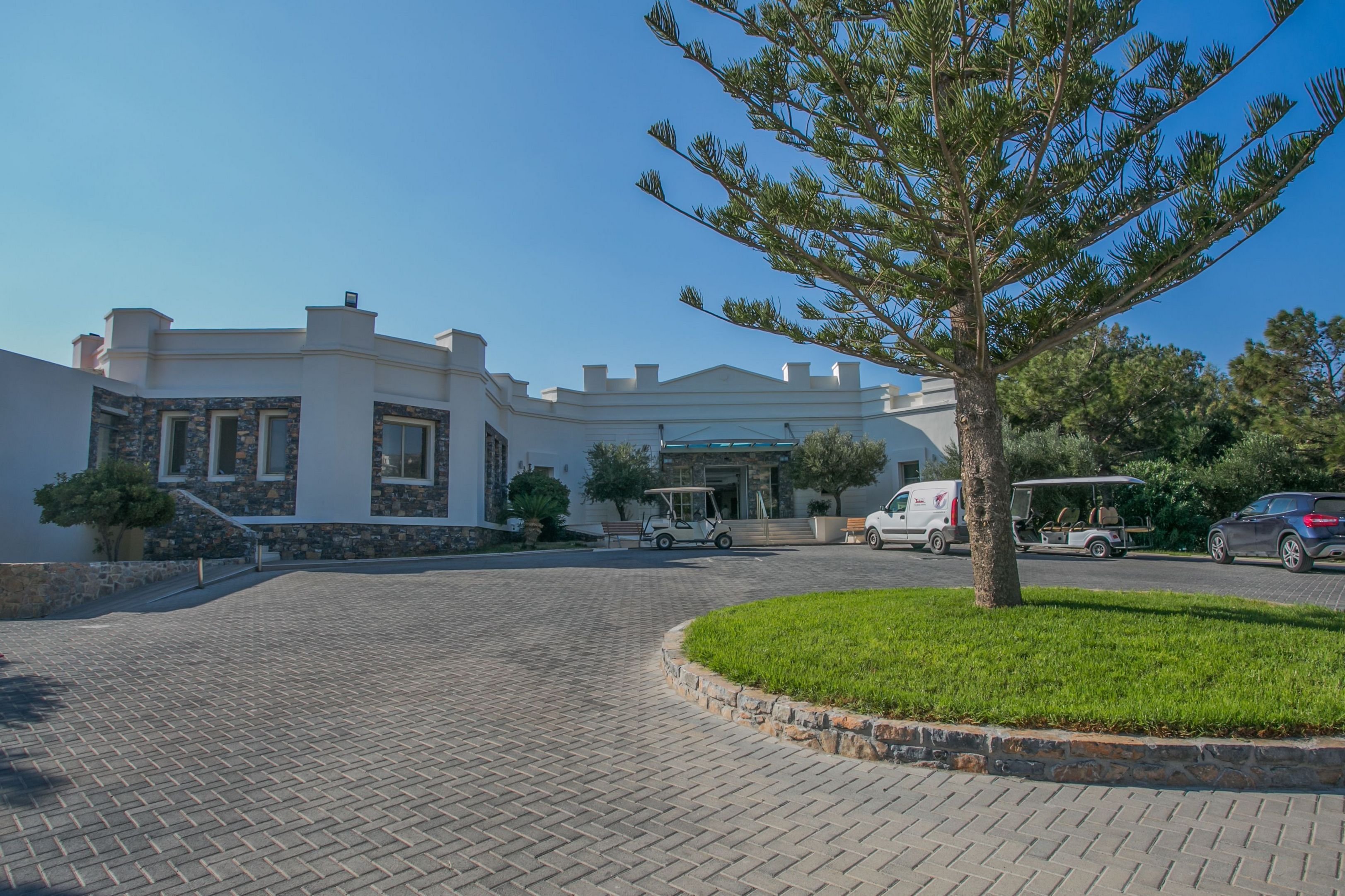Almyra Hotel & Village